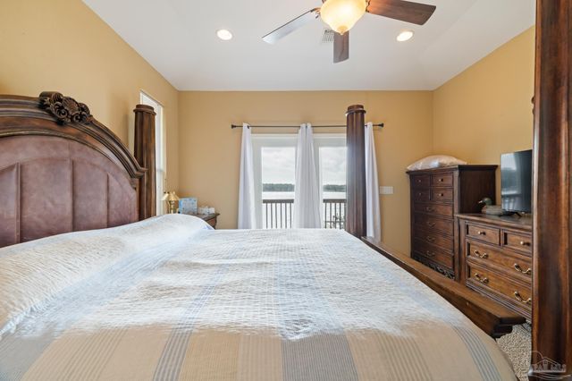 2508 Redoubt Ave, Pensacola, FL 32507