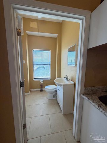 2508 Redoubt Ave, Pensacola, FL 32507