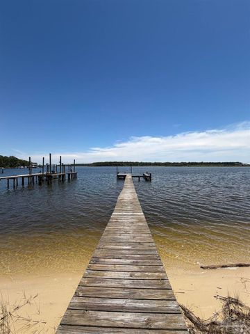 2508 Redoubt Ave, Pensacola, FL 32507