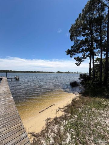 2508 Redoubt Ave, Pensacola, FL 32507