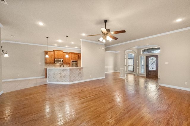 1109 Alexander Court, Midlothian, TX 76065