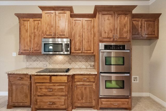 1109 Alexander Court, Midlothian, TX 76065