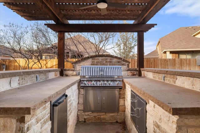 1109 Alexander Court, Midlothian, TX 76065