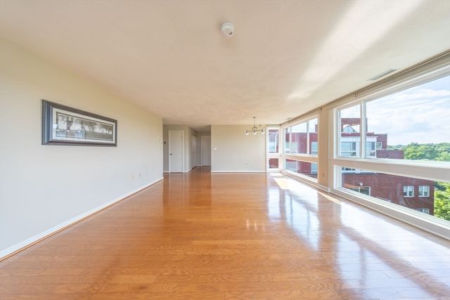 50 Watertown St 610, Watertown, MA 02472