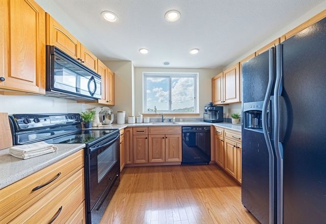 50 Watertown St 610, Watertown, MA 02472