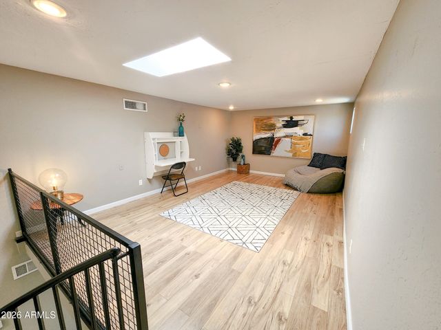 1058 E WHITTON Avenue, Phoenix, AZ 85014