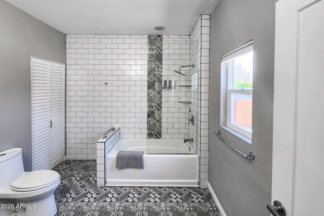 1058 E WHITTON Avenue, Phoenix, AZ 85014