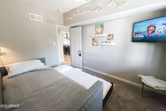 1058 E WHITTON Avenue, Phoenix, AZ 85014