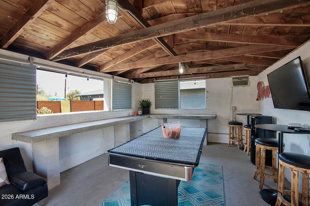 1058 E WHITTON Avenue, Phoenix, AZ 85014