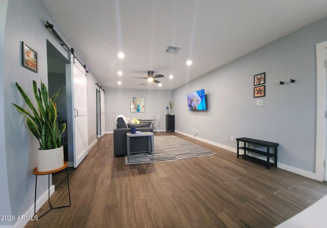 1058 E WHITTON Avenue, Phoenix, AZ 85014