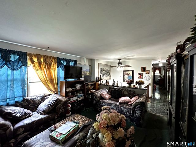 27 Eagleton Drive, Windsor, CT 06095