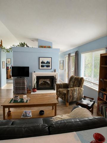 1745 Chilton Dr, Roseville, CA 95747