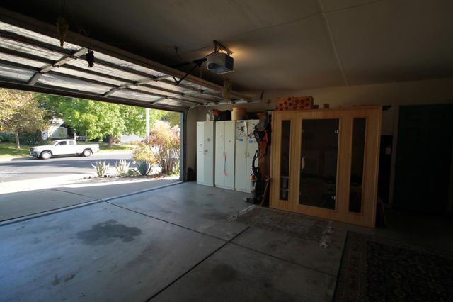 1745 Chilton Dr, Roseville, CA 95747