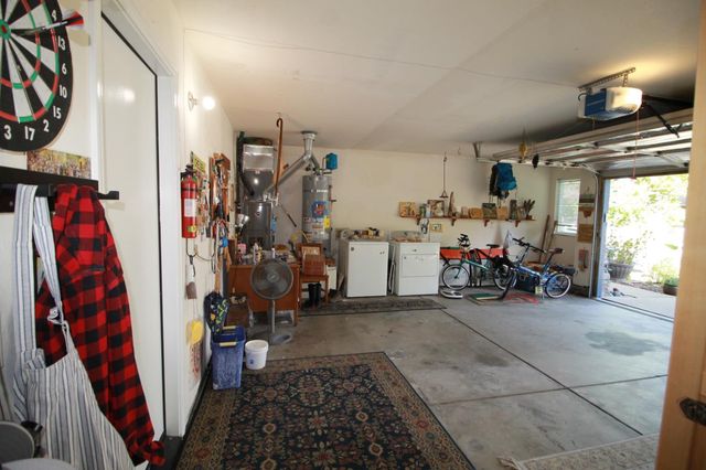 1745 Chilton Dr, Roseville, CA 95747