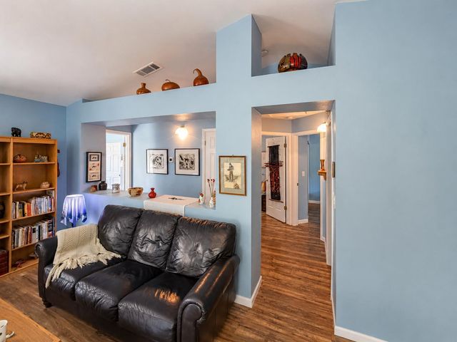 1745 Chilton Dr, Roseville, CA 95747