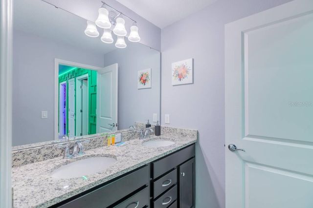 996 PARADISE DRIVE, Davenport, FL 33897