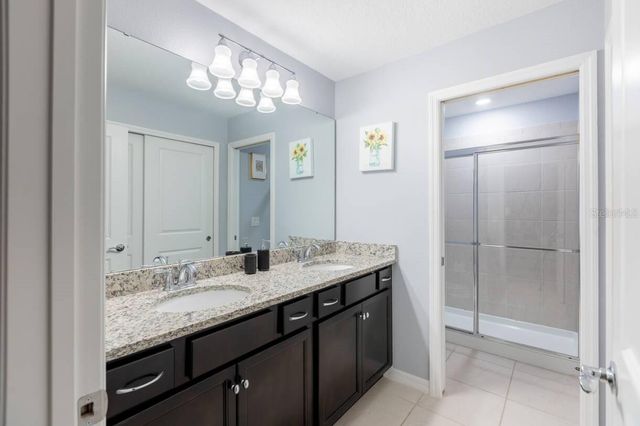 996 PARADISE DRIVE, Davenport, FL 33897