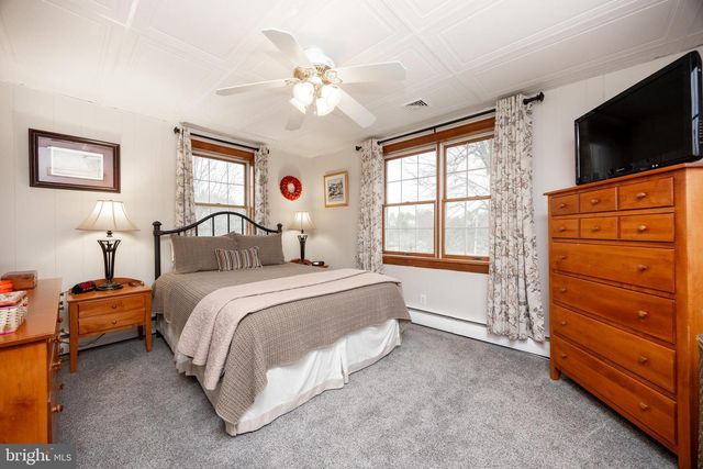 457 FRUIT FARM RD, Royersford, PA 19468