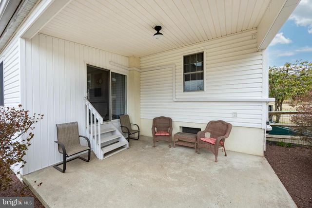 457 FRUIT FARM RD, Royersford, PA 19468