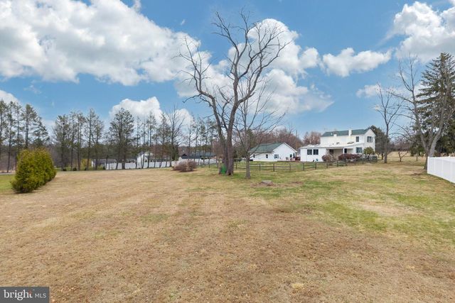 457 FRUIT FARM RD, Royersford, PA 19468