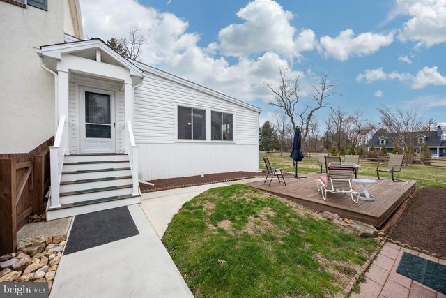 457 FRUIT FARM RD, Royersford, PA 19468