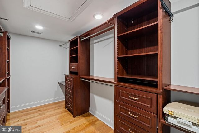 727 E MANOA RD, Havertown, PA 19083