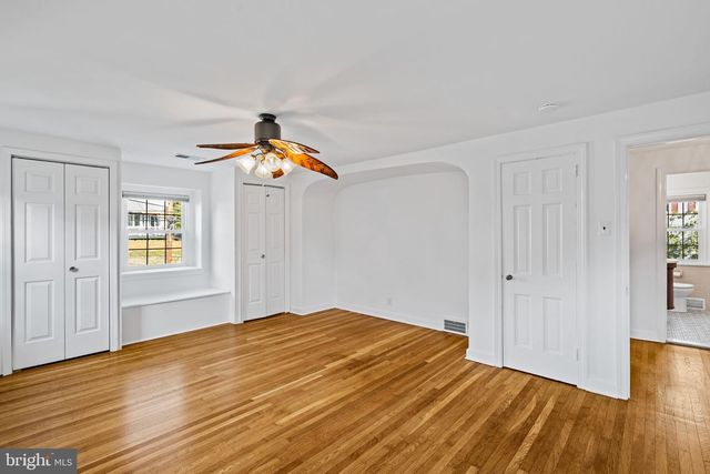 727 E MANOA RD, Havertown, PA 19083