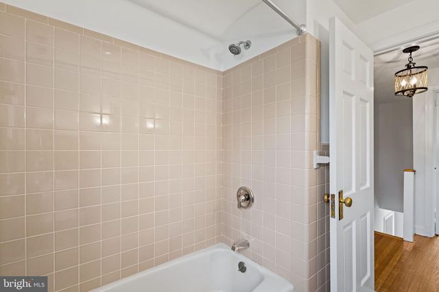 727 E MANOA RD, Havertown, PA 19083