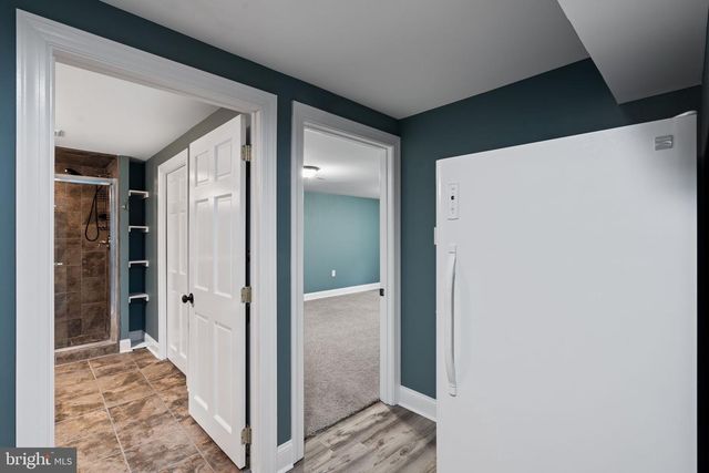 727 E MANOA RD, Havertown, PA 19083