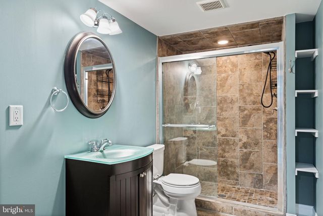 727 E MANOA RD, Havertown, PA 19083