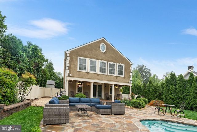 727 E MANOA RD, Havertown, PA 19083