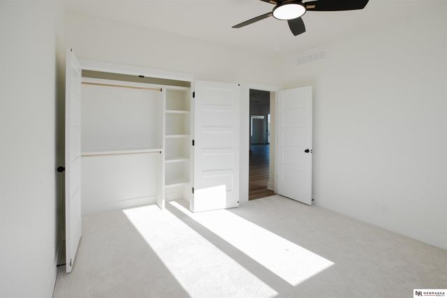 8700 Honeybee Lane, Lincoln, NE 68526