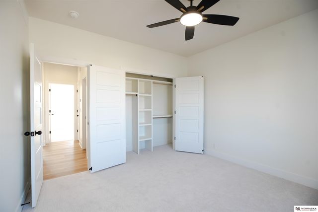 8700 Honeybee Lane, Lincoln, NE 68526