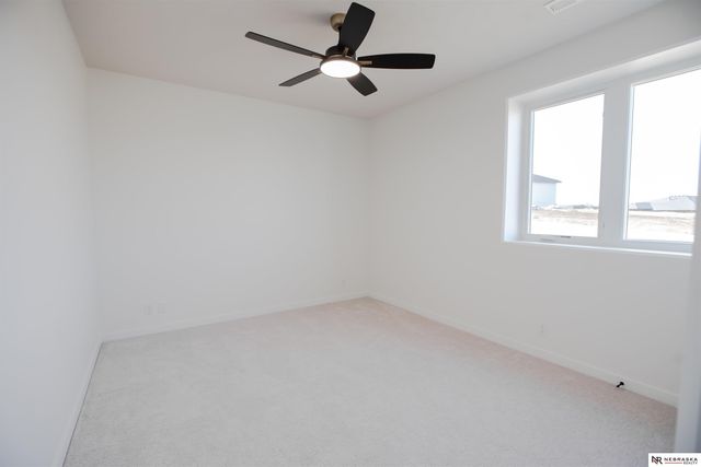 8700 Honeybee Lane, Lincoln, NE 68526