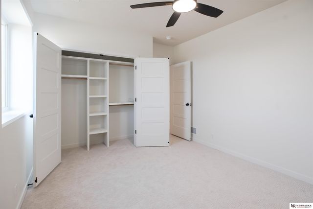 8700 Honeybee Lane, Lincoln, NE 68526