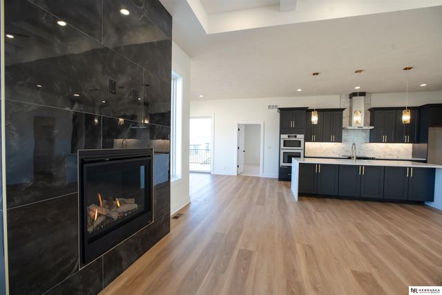 8700 Honeybee Lane, Lincoln, NE 68526