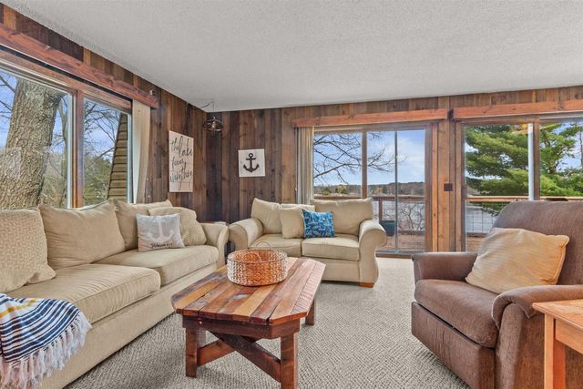 1037 S Archers Way, Nekoosa, WI 54457