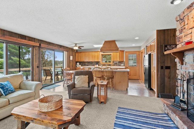1037 S Archers Way, Nekoosa, WI 54457