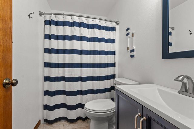 1037 S Archers Way, Nekoosa, WI 54457