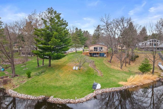 1037 S Archers Way, Nekoosa, WI 54457