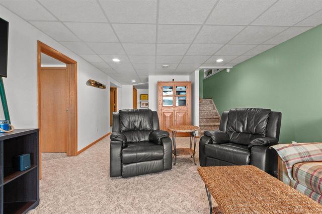 1037 S Archers Way, Nekoosa, WI 54457