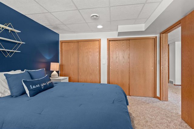 1037 S Archers Way, Nekoosa, WI 54457