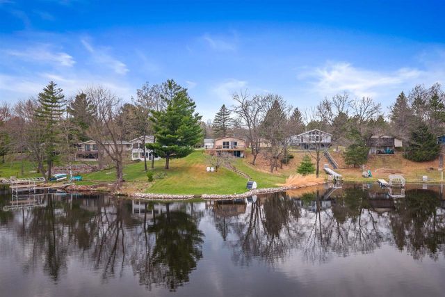1037 S Archers Way, Nekoosa, WI 54457