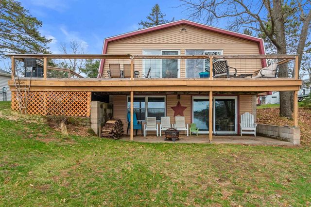 1037 S Archers Way, Nekoosa, WI 54457