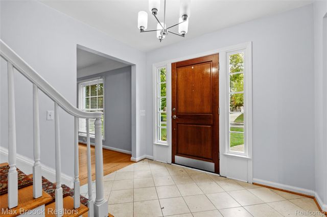 600 WESTWOOD Drive, Birmingham, MI 48009