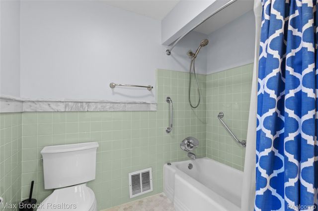 600 WESTWOOD Drive, Birmingham, MI 48009