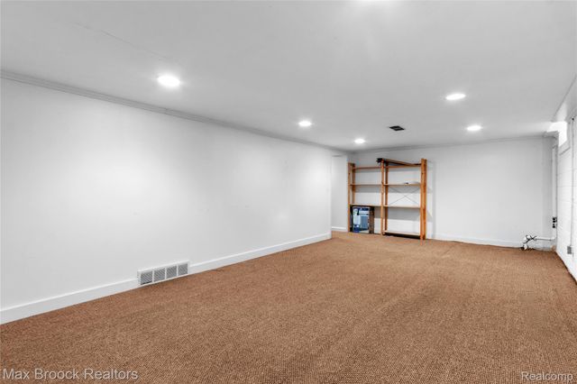 600 WESTWOOD Drive, Birmingham, MI 48009