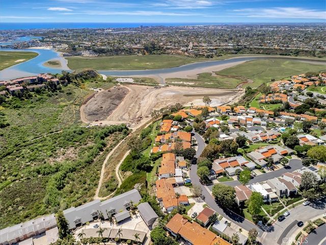 683 Vista Bonita, Newport Beach, CA 92660