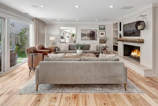 683 Vista Bonita, Newport Beach, CA 92660