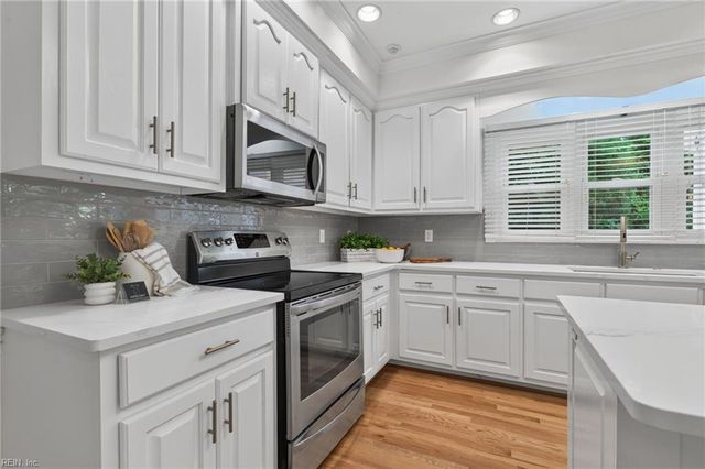 2637 Wimbledon Point DR, Virginia Beach, VA 23454